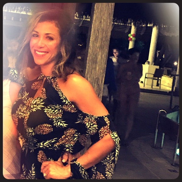 Meet your Posher, Stephanie - Picture 1 of 1